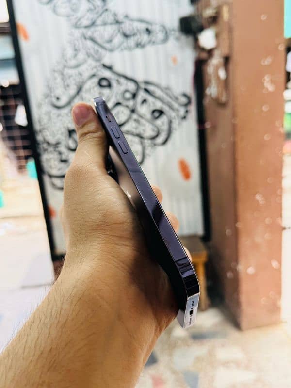 iphone 14 Pro Max 128GB Non PTA Full 4 Months Sim Time 8