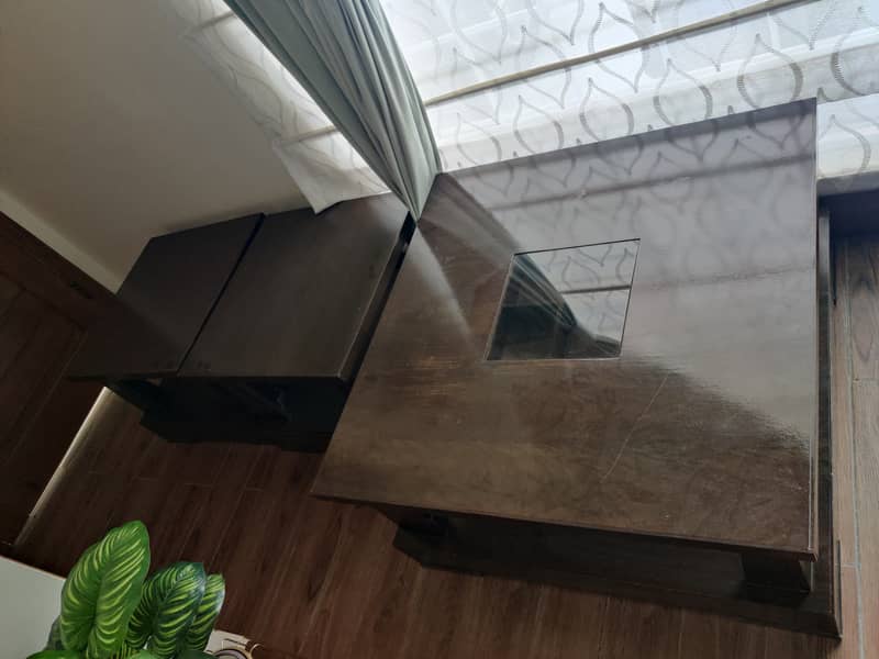 3x centre tables set in immaculate condition 1