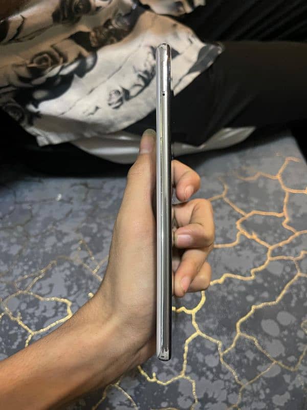 Samsung Galaxy A71 pta 8/128 2