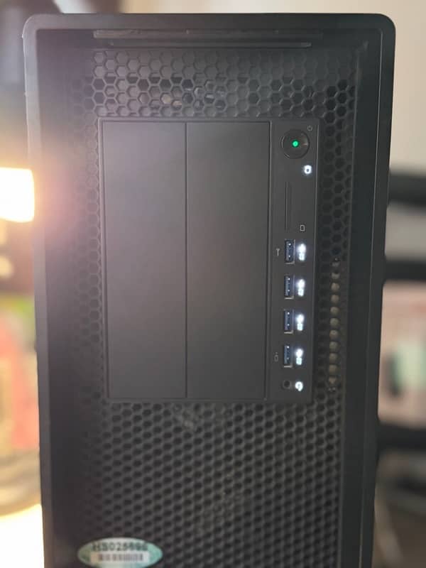 Leveno Thinkstation 2 Processors 24 GB RAM | 4 GB NVIDIA | Workstation 1