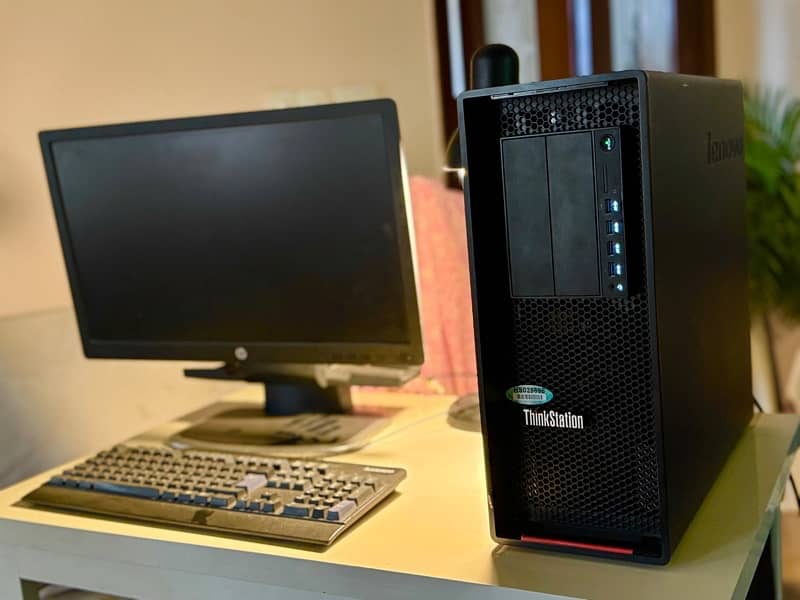 Leveno Thinkstation 2 Processors 24 GB RAM | 4 GB NVIDIA | Workstation 9