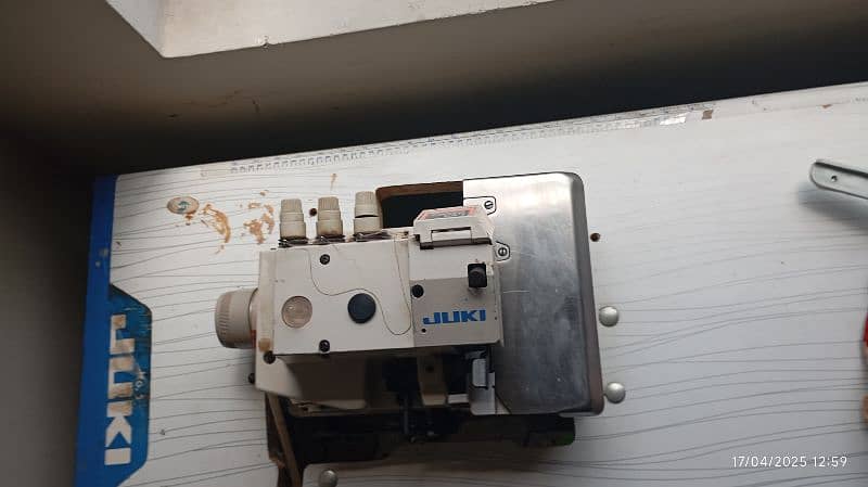 overlock machine 3