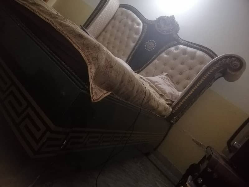 Luxury King Size Bed with side table /Wooden Bed 3