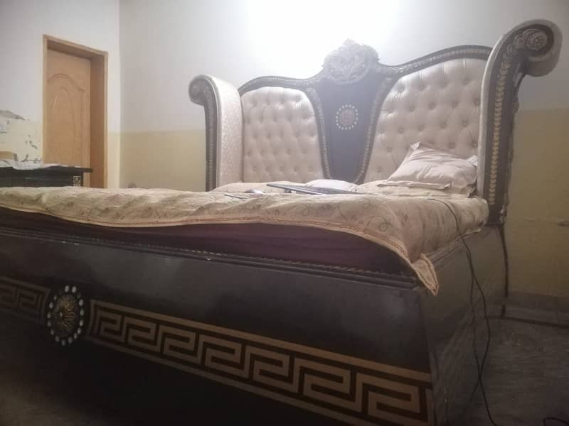 Luxury King Size Bed with side table /Wooden Bed 1