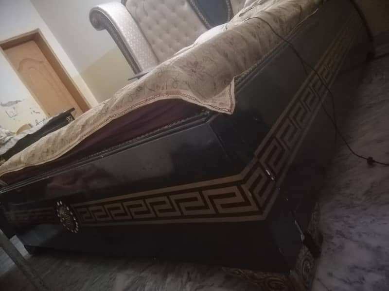 Luxury King Size Bed with side table /Wooden Bed 8