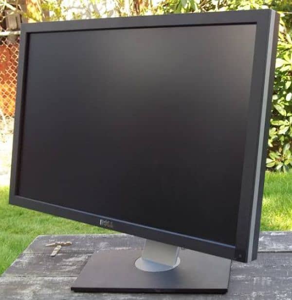 30 Inch Dell U3011 2K Resolution LCD Monitor For Sell 0