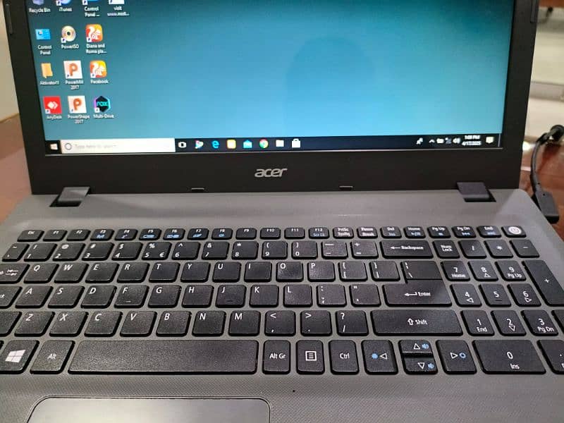Acer E5-522 in new condition 3