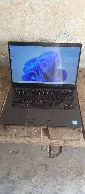 Dell Latitude 5300 16/256 3