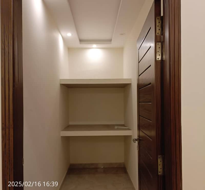10 Marla Brand New Upper Portion Shershah Block For Rent 4