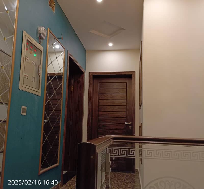 10 Marla Brand New Upper Portion Shershah Block For Rent 7