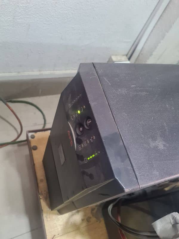 APC Ups 0