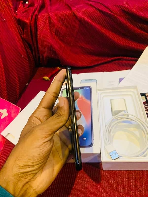 iPhone x 256gb Pta Approved with Box 7