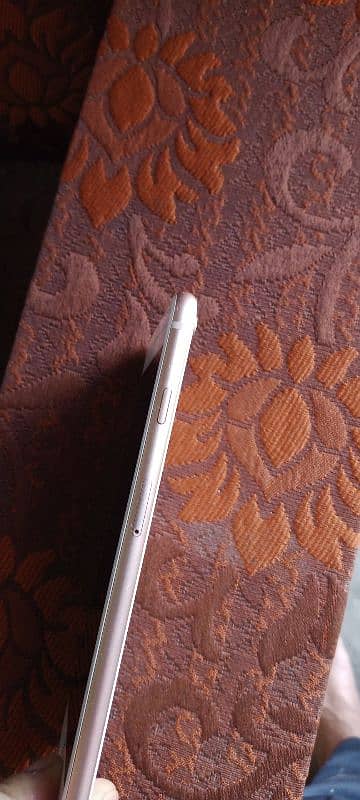 iphone 8 plus 64gb Non PTA, Lush Condition 100% Battry Health 6