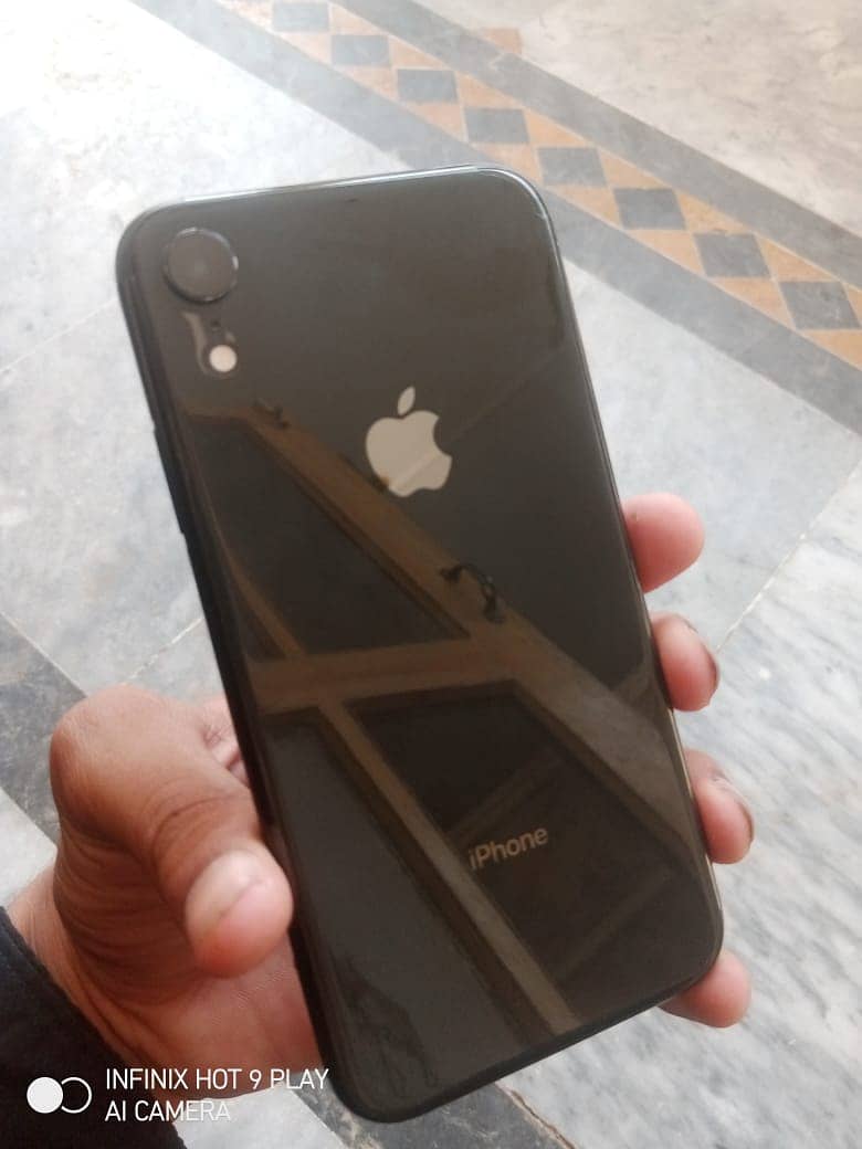Apple iPhone XR 5