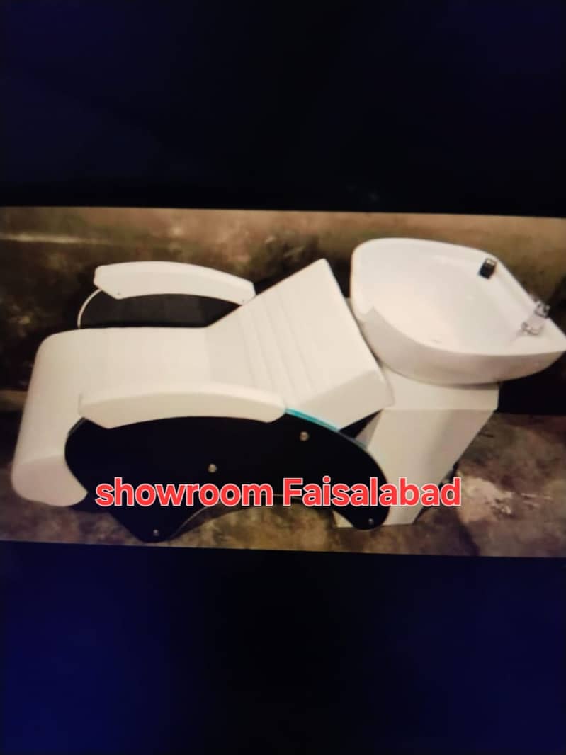Saloon Chair/Parlour Chair/Trolley/Massage Bed/Pedicure unit/Barber 2