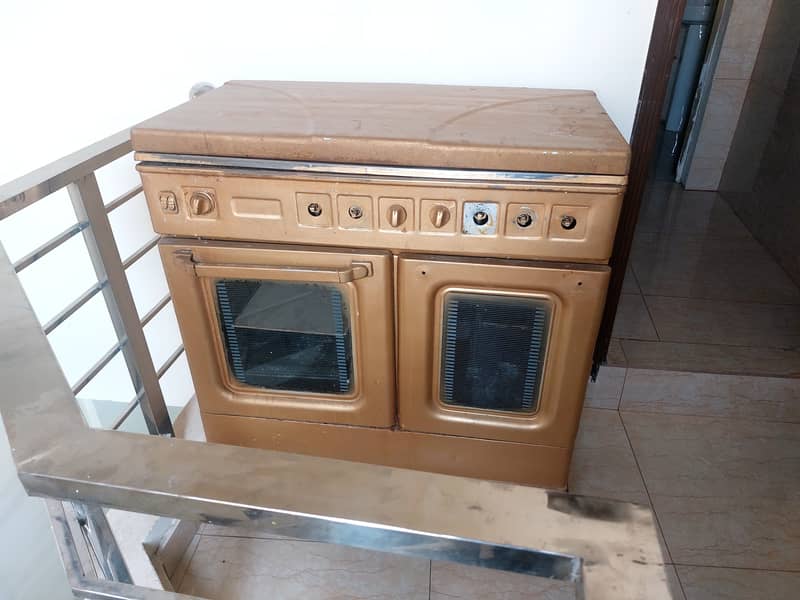 Used Cooking Range for Sale in Gujranwala 0