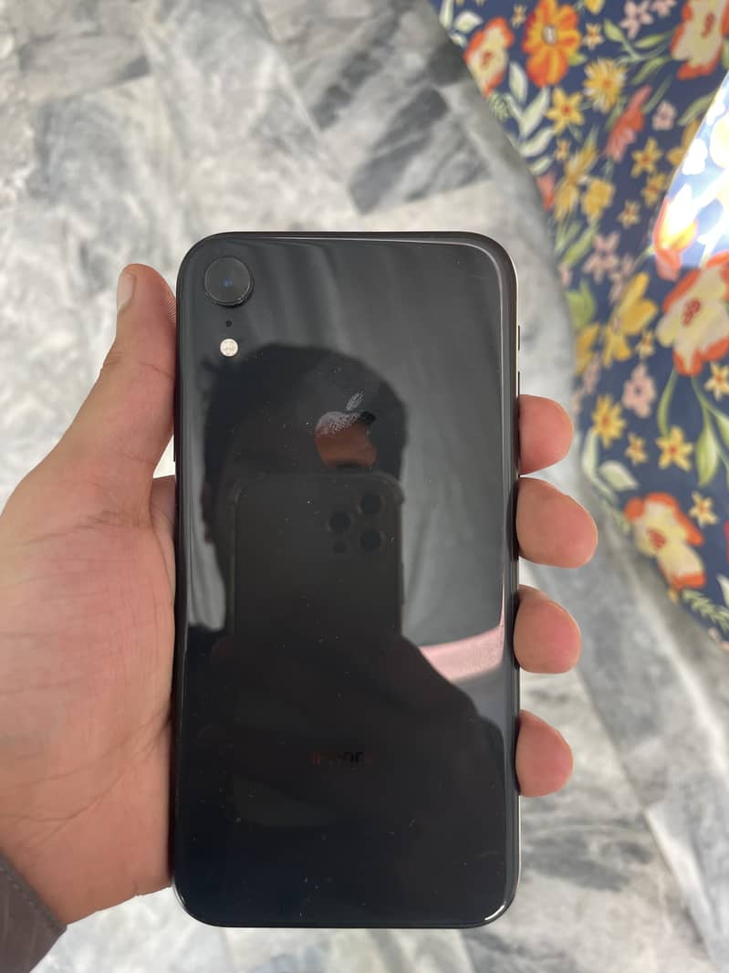 Apple iPhone XR 3