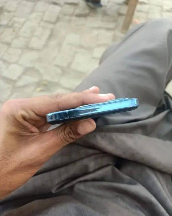 Infinix hot 40i 8+8 GB Ram And 256 GB Memory Full Box   Final 27500 2