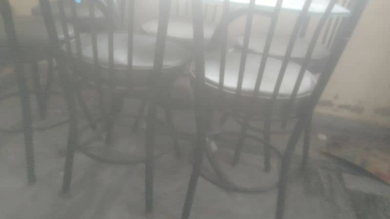 daining table and chairs 2