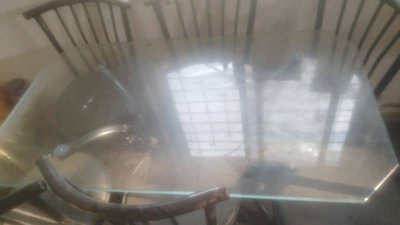 daining table and chairs 4