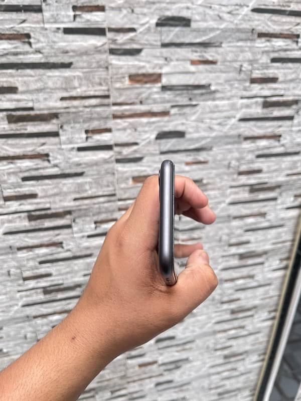 Iphone 11Jv 5