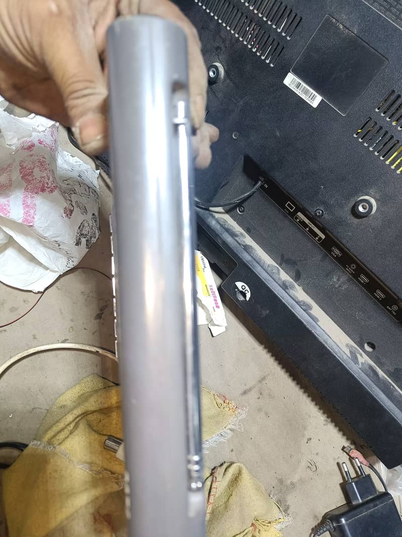 10 inch lcd 12 volt  . with rimot and adopter 5