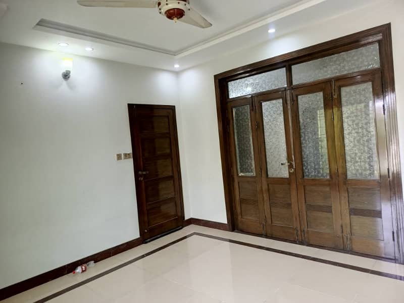 8 Marla Full House Available For Rent In Umar Block Bahria Town Lahore 0