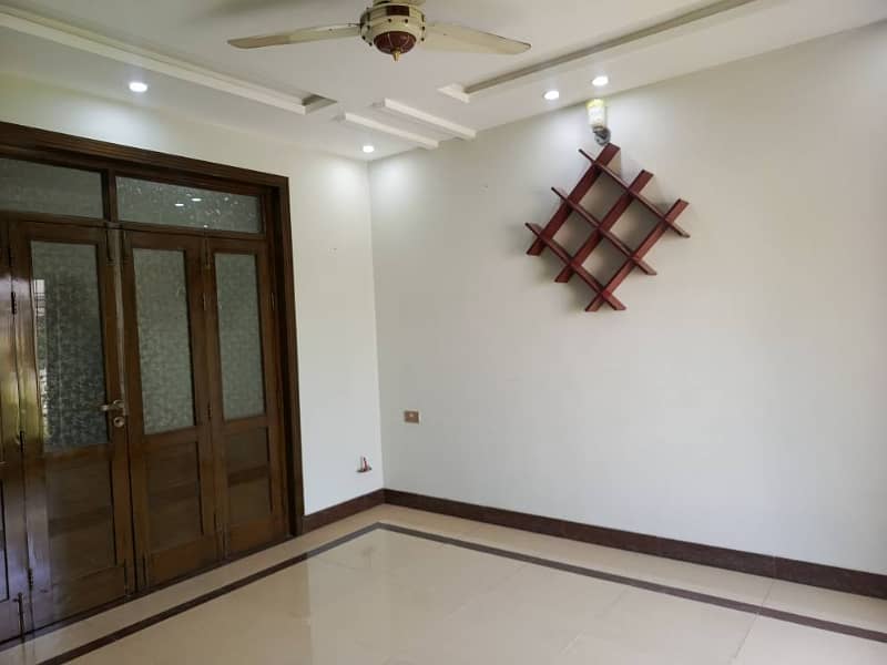 8 Marla Full House Available For Rent In Umar Block Bahria Town Lahore 12