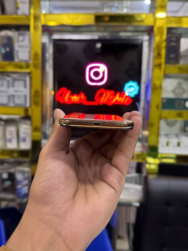 IPHONE XS PTA 256Gb 1