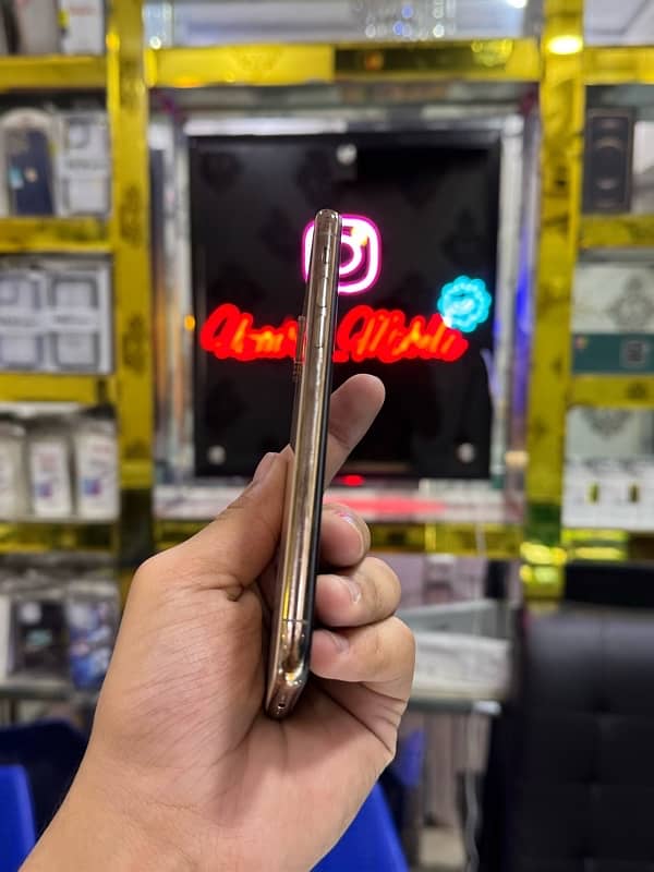 IPHONE XS PTA 256Gb 3