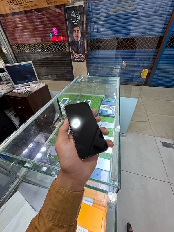 IPHONE XS PTA 256Gb 5