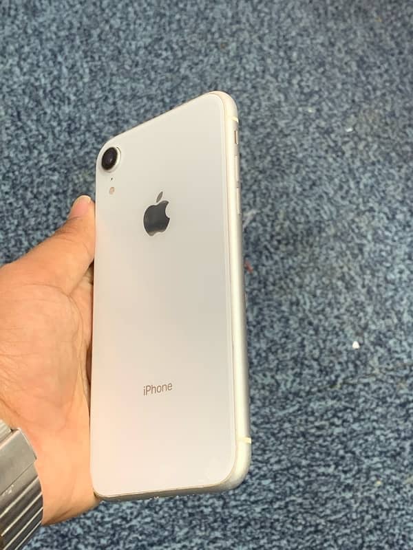 iphone Xr (256GB) 1
