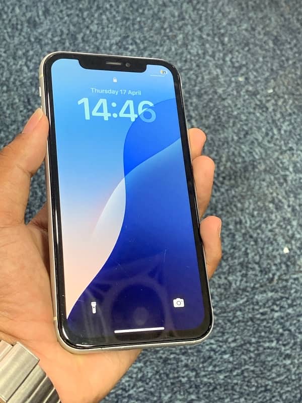 iphone Xr (256GB) 4