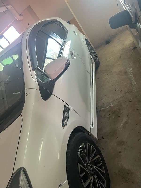 Toyota Aqua 2014/18 model btr thn gli,passo,vitz,dayz,xli 5