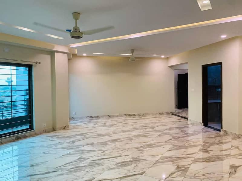 BEAUTIFUL BRAND FLAT AVAILABLE FOR RENT IN ASKARI 10 SECTOR S LAHORE 0