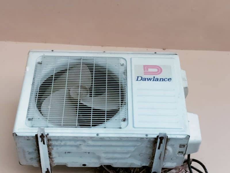 Dawlance split AC. . . . in fresh condition. . . . 2