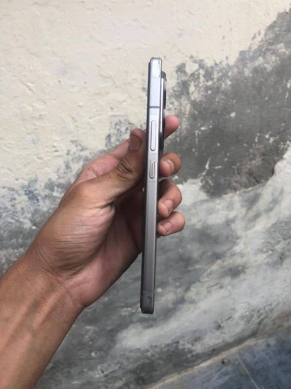 Infinix note 50 with full box  8+8/256 just open box titanium color 2