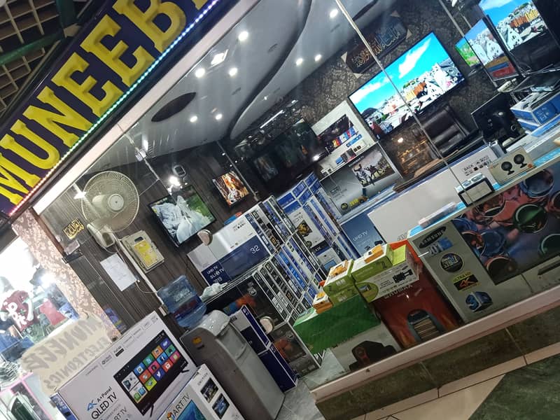 Smart LED TV 32 inc New Look wit warranty(051-4853730 2