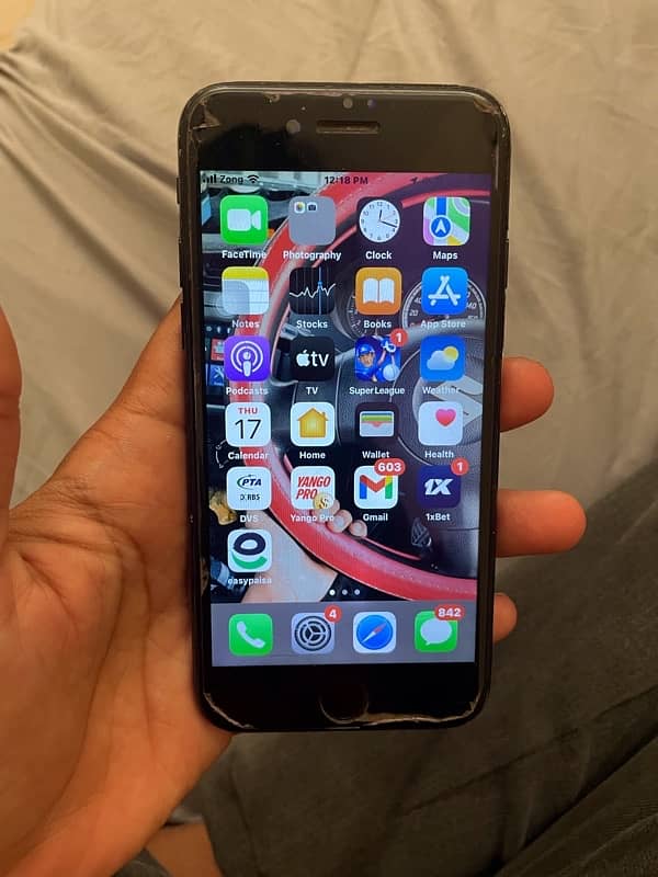 iPhone 7 128gb pta approved condition 10/8 1