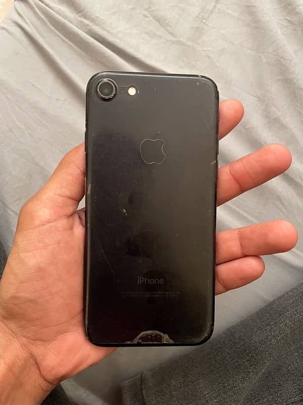 iPhone 7 128gb pta approved condition 10/8 2
