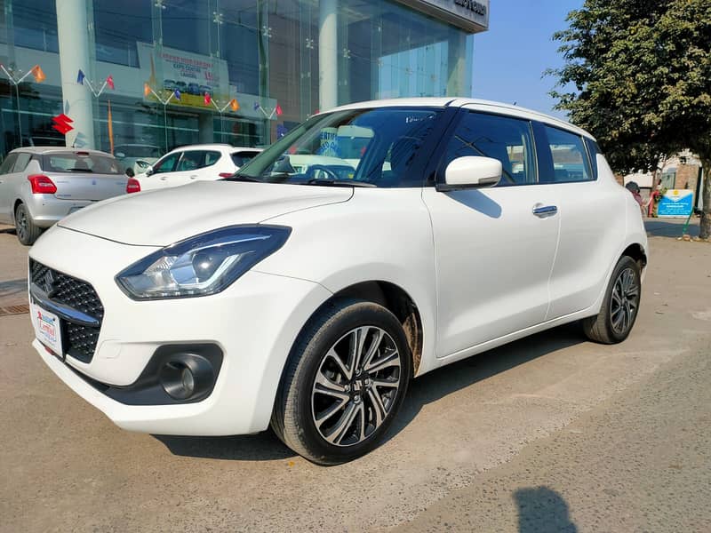 Suzuki Swift GLX CVT 2022 1