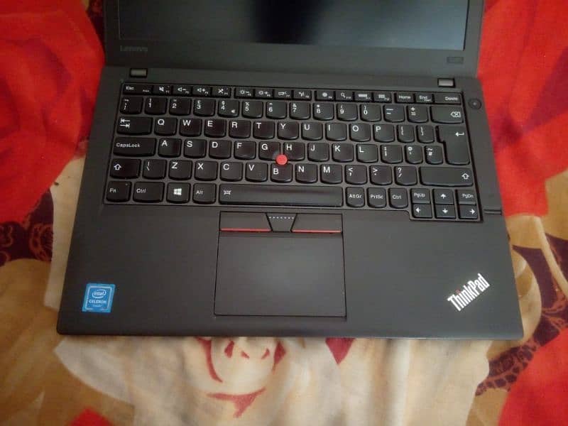 Lenovo ThinkPad x270 i5 Core 6th Gen 8GB Ram 256 GB SSD Hard disk 3
