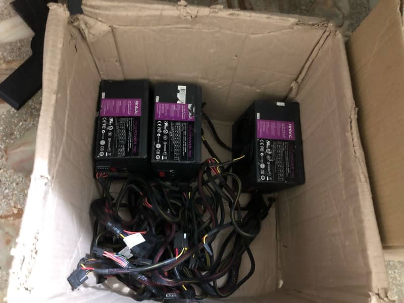 Huntkey Thermaltake Crosair 500 To 750watts 80+Bronze/Gold PowerSupply 2