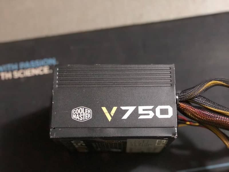Huntkey Thermaltake Crosair 500 To 750watts 80+Bronze/Gold PowerSupply 3
