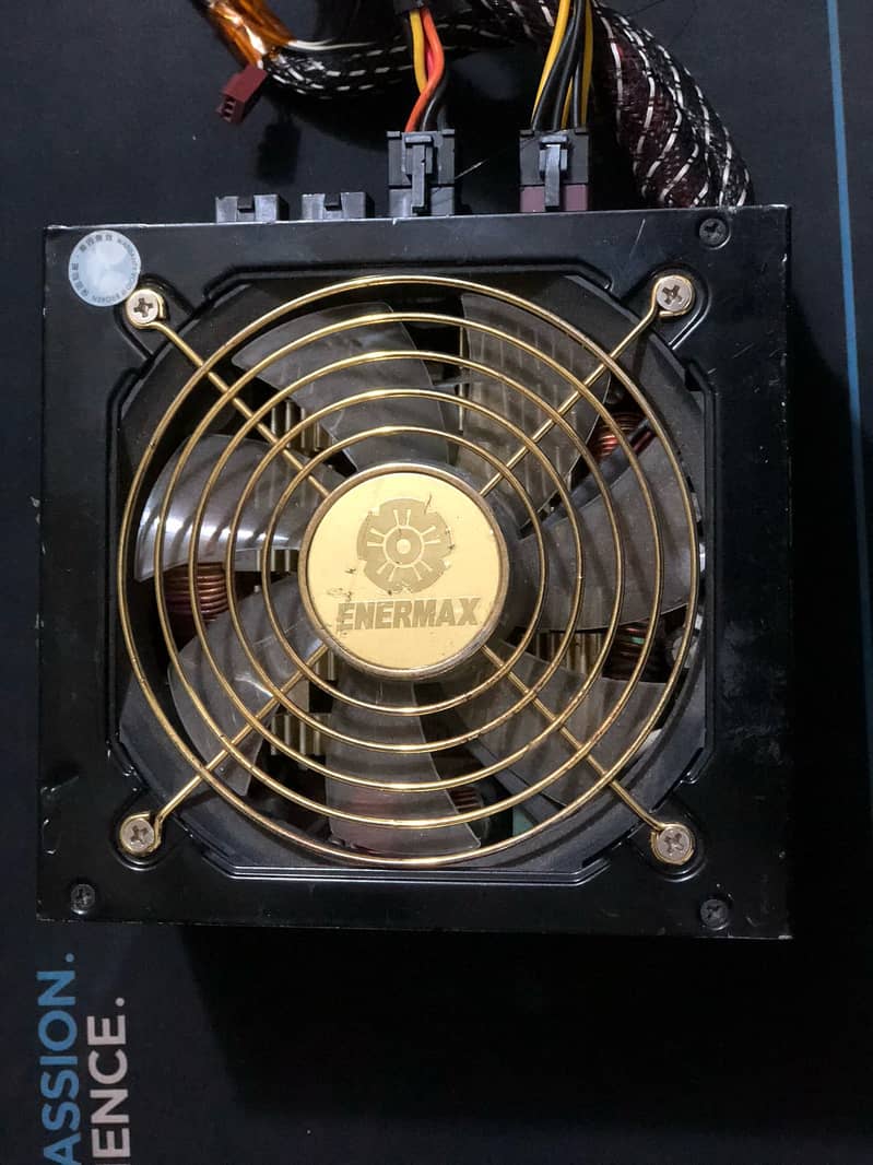 Huntkey Thermaltake Crosair 500 To 750watts 80+Bronze/Gold PowerSupply 11