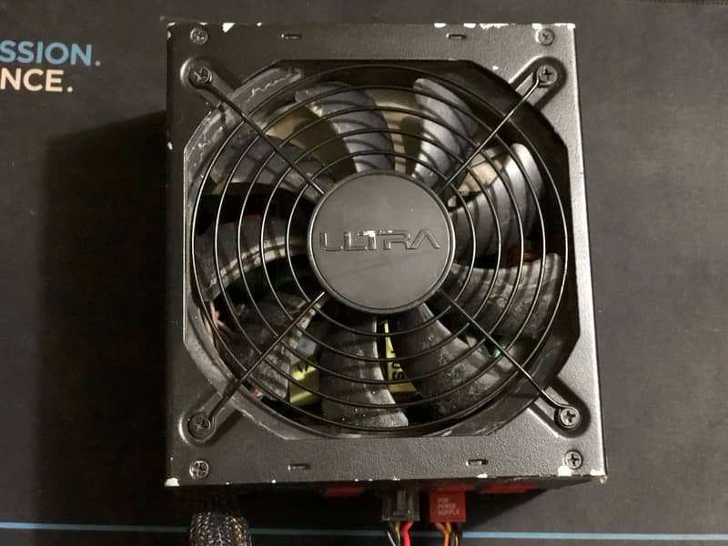 Huntkey Thermaltake Crosair 500 To 750watts 80+Bronze/Gold PowerSupply 12