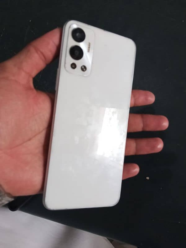 Infinix note 12 pro with box charger 4