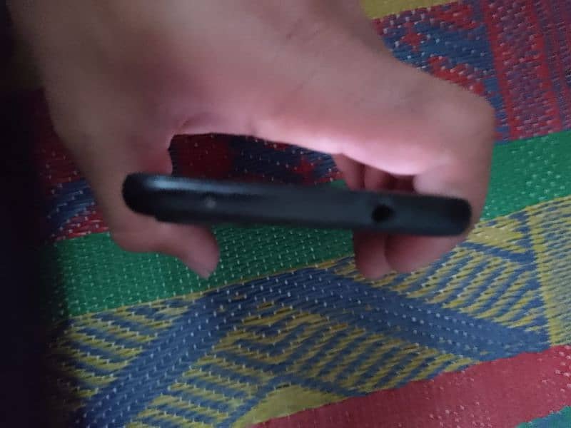 Google pixel 4a 4