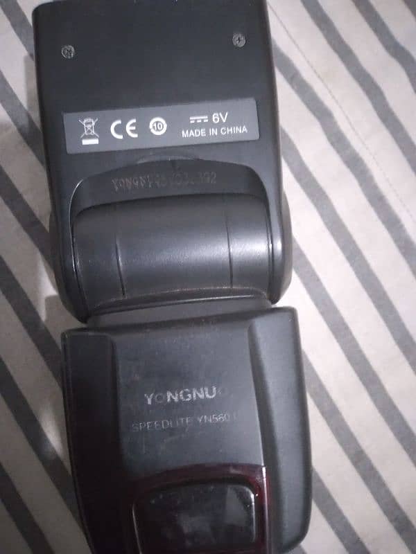 YONGNUO YN560iii 4