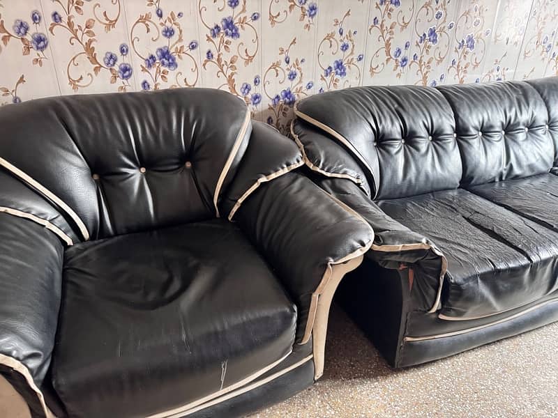 3 2 1 sofa set #furniture #used sofa in black and white 0
